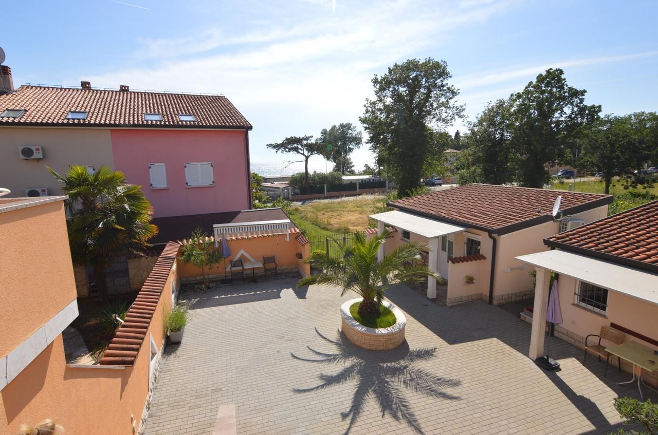 Apartmani Dekovic Materada Porec Esterno foto