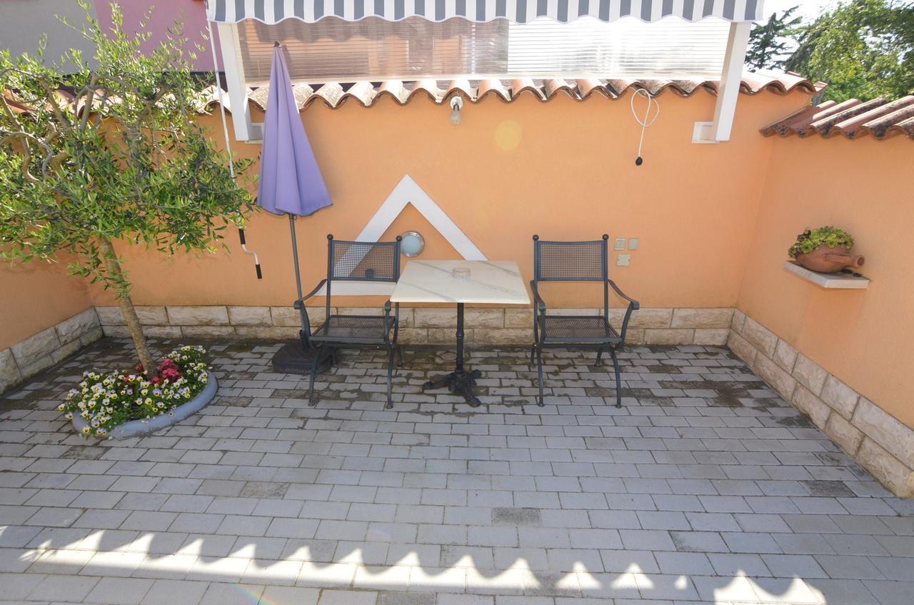 Apartmani Dekovic Materada Porec Camera foto