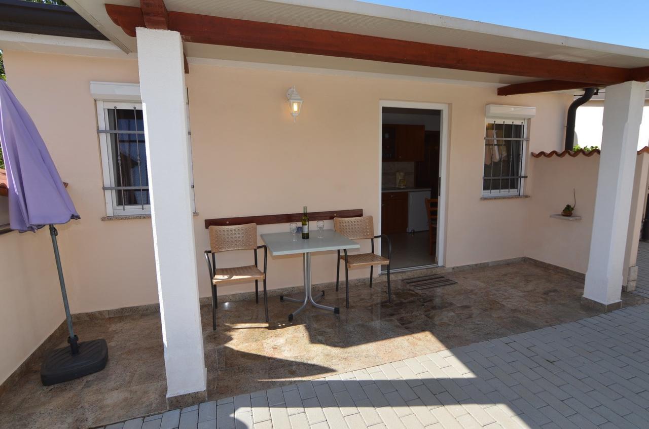 Apartmani Dekovic Materada Porec Camera foto
