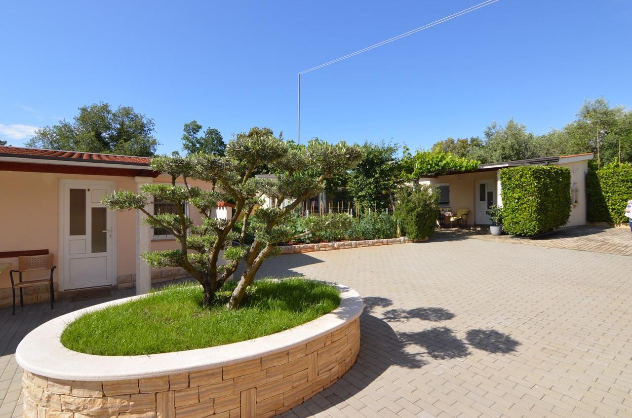 Apartmani Dekovic Materada Porec Esterno foto