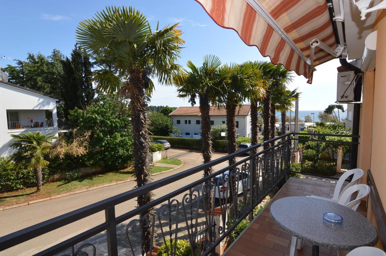 Apartmani Dekovic Materada Porec Camera foto