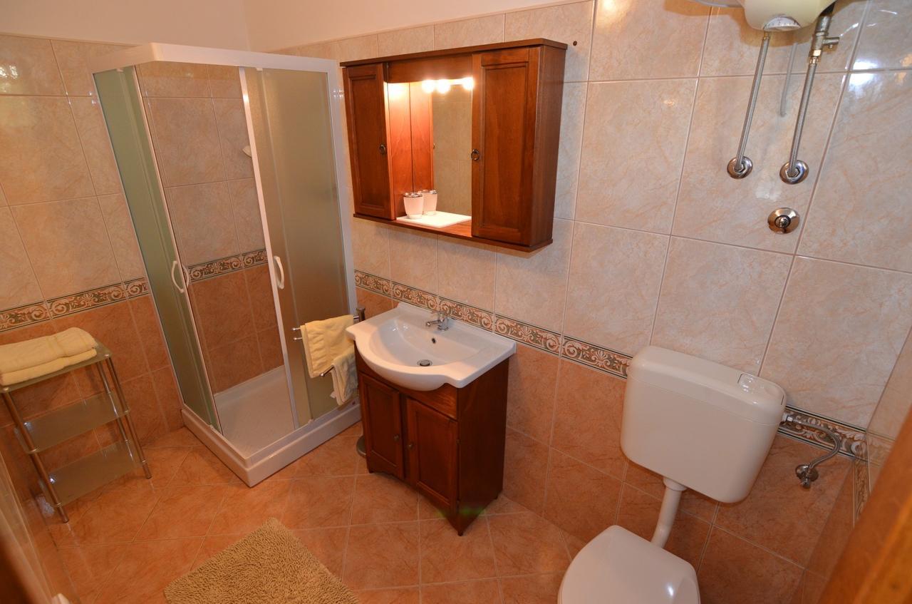Apartmani Dekovic Materada Porec Camera foto