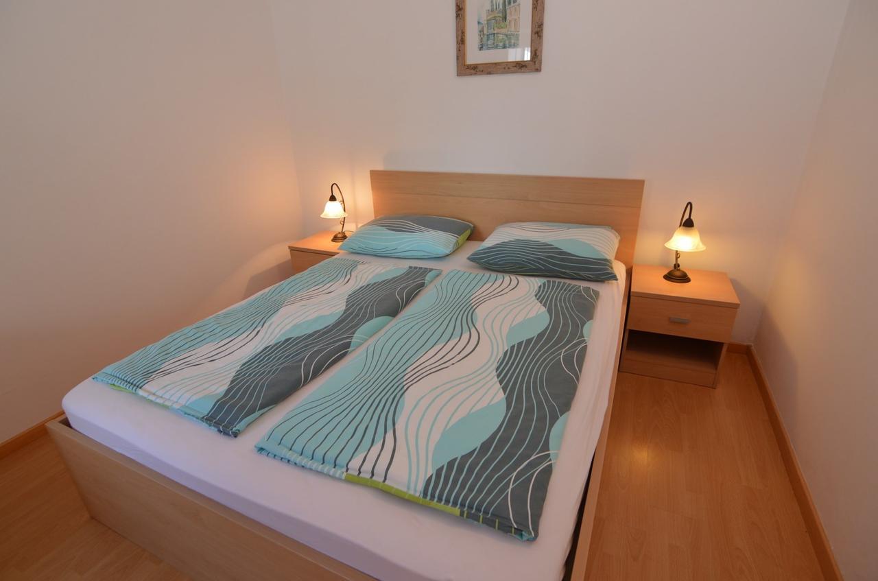 Apartmani Dekovic Materada Porec Camera foto