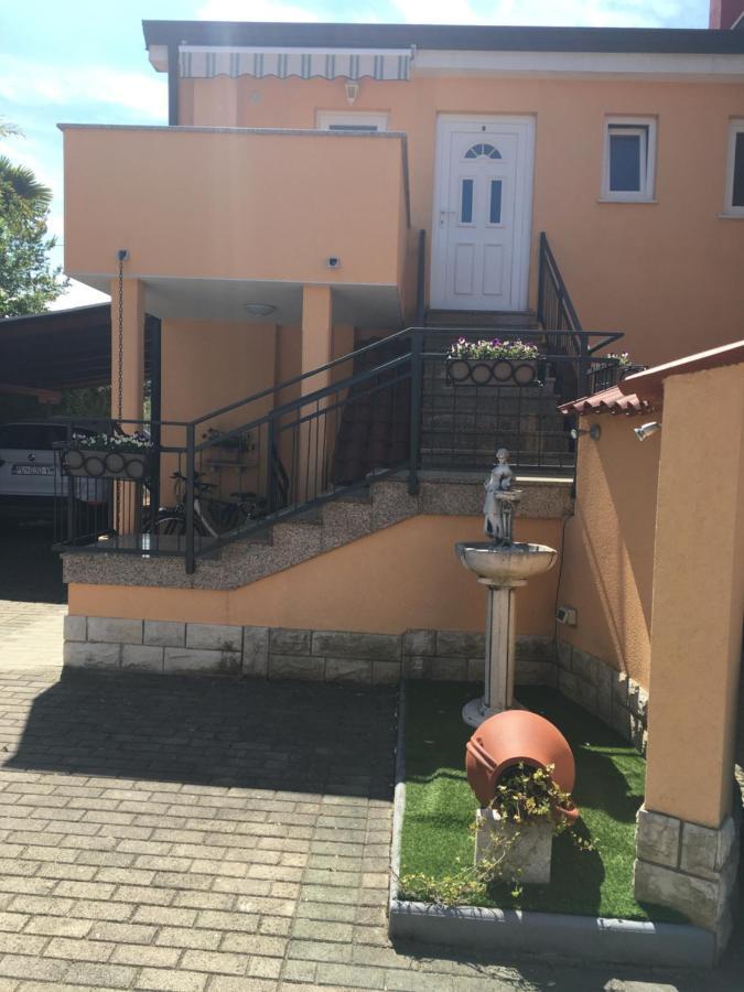 Apartmani Dekovic Materada Porec Esterno foto